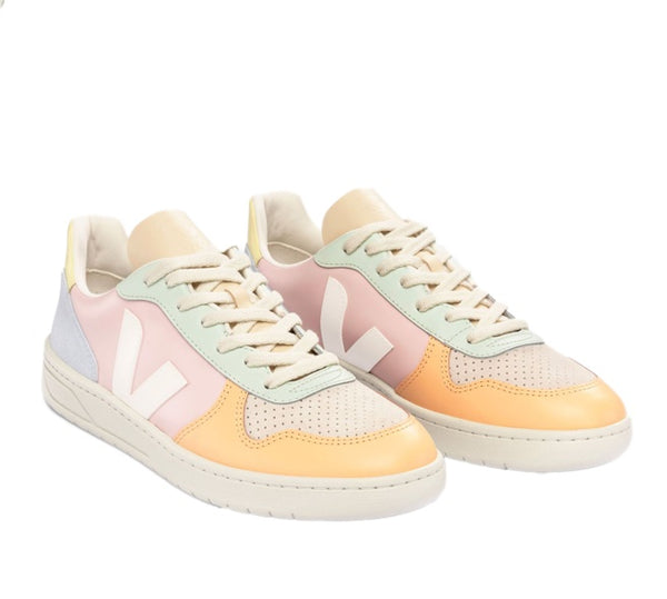 Veja v1 leather extra hot sale white petale dried petal